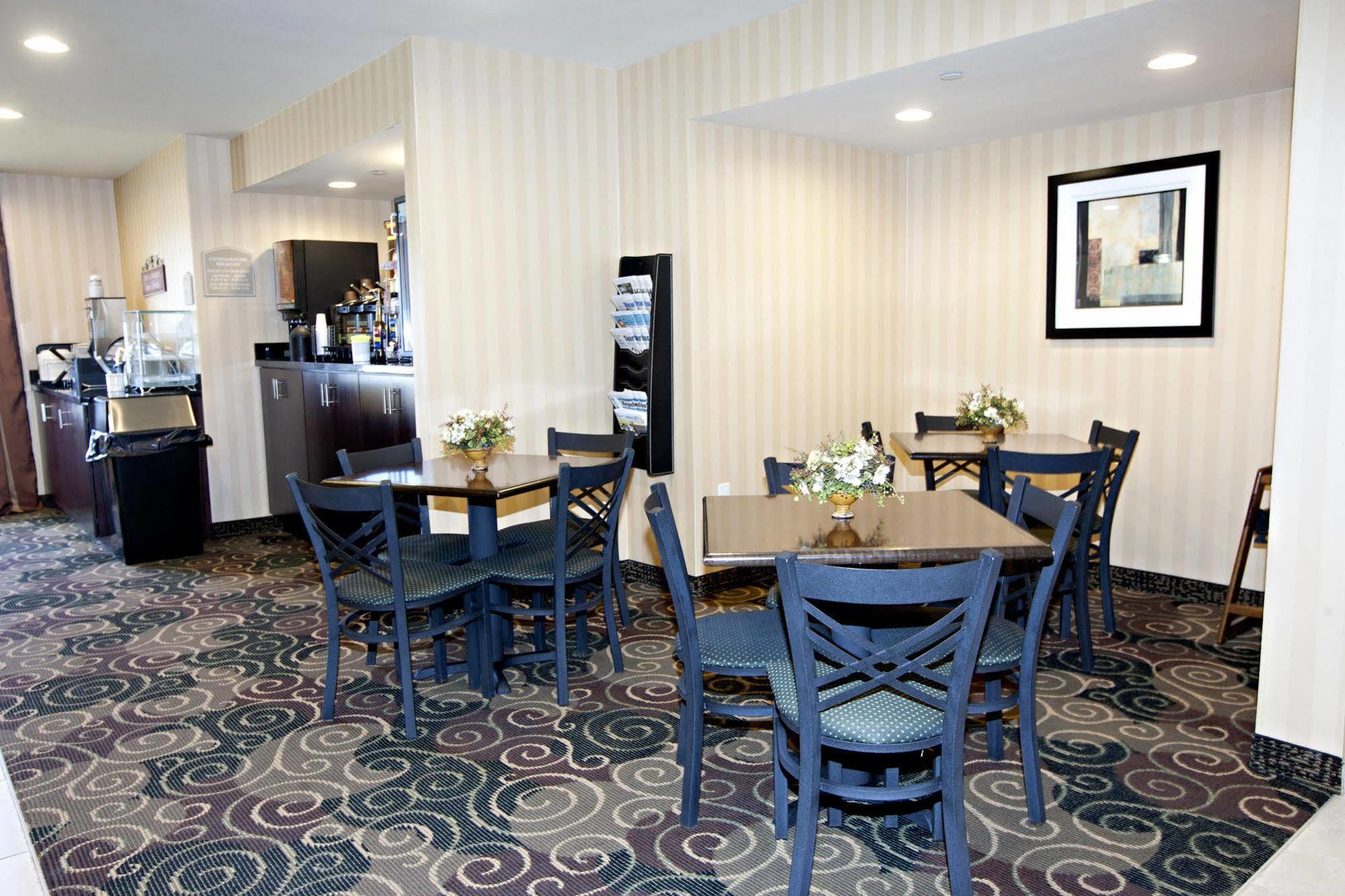 Cobblestone Inn & Suites - Langdon Exterior photo
