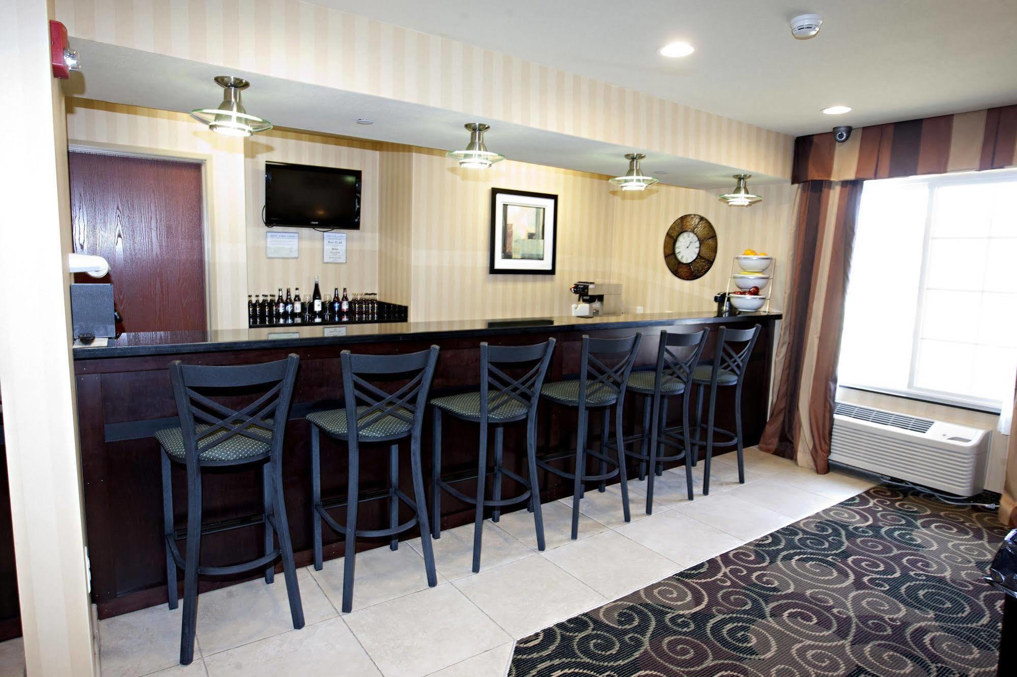 Cobblestone Inn & Suites - Langdon Exterior photo